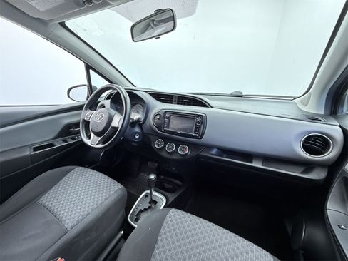 Used 2015 Toyota Yaris LE image 16