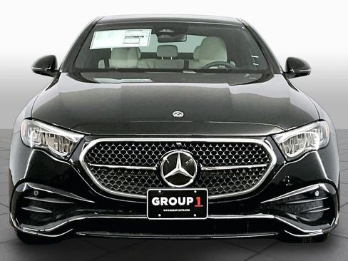 New 2026 Mercedes-Benz E 350 4MATIC Sedan image 3