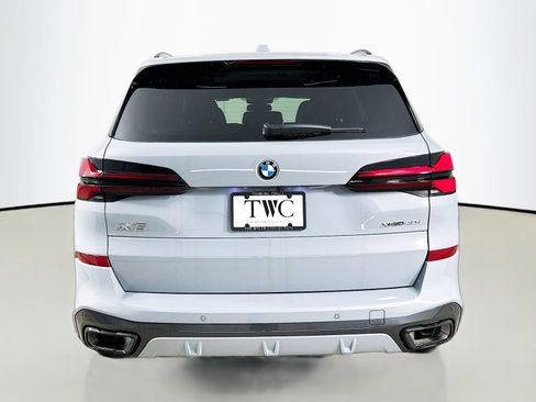 New 2026 BMW X5 xDrive40i w/ M Sport Package AWD/4WD image 6