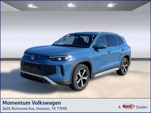 New 2026 Volkswagen Tiguan SE FWD image 1