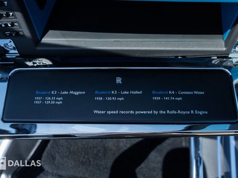 Used 2015 Rolls-Royce Phantom Drophead Coupe RWD image 42