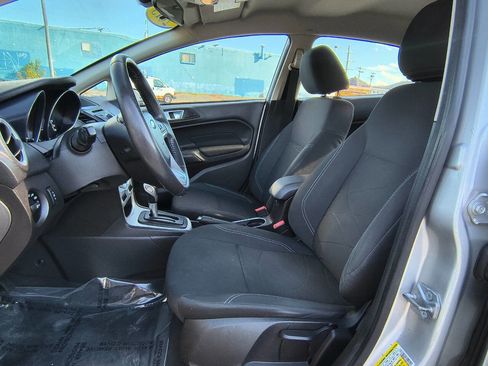 Used 2015 Ford Fiesta SE image 10
