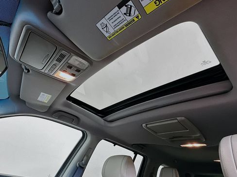 Used 2013 Honda Pilot Touring image 11