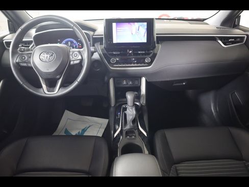 Used 2024 Toyota Corolla Cross AWD Hybrid w/ Convenience Package image 16