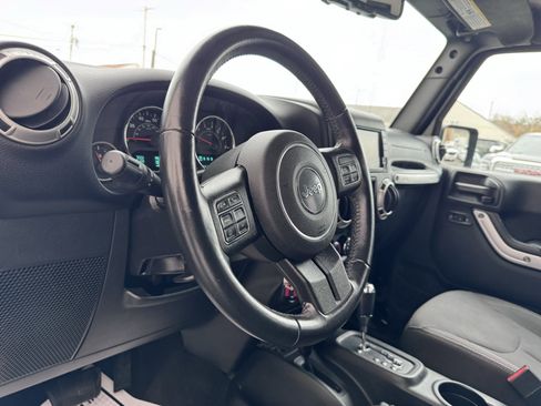 Used 2018 Jeep Wrangler Unlimited Sahara w/ Dual Top Group image 16