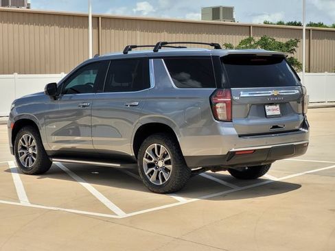 Used 2022 Chevrolet Tahoe LT w/ Luxury Package RWD image 7