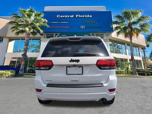 Used 2019 Jeep Grand Cherokee Altitude image 6