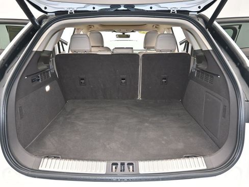 Used 2022 Lincoln Nautilus Reserve w/ Equipment Group 201A AWD/4WD image 9