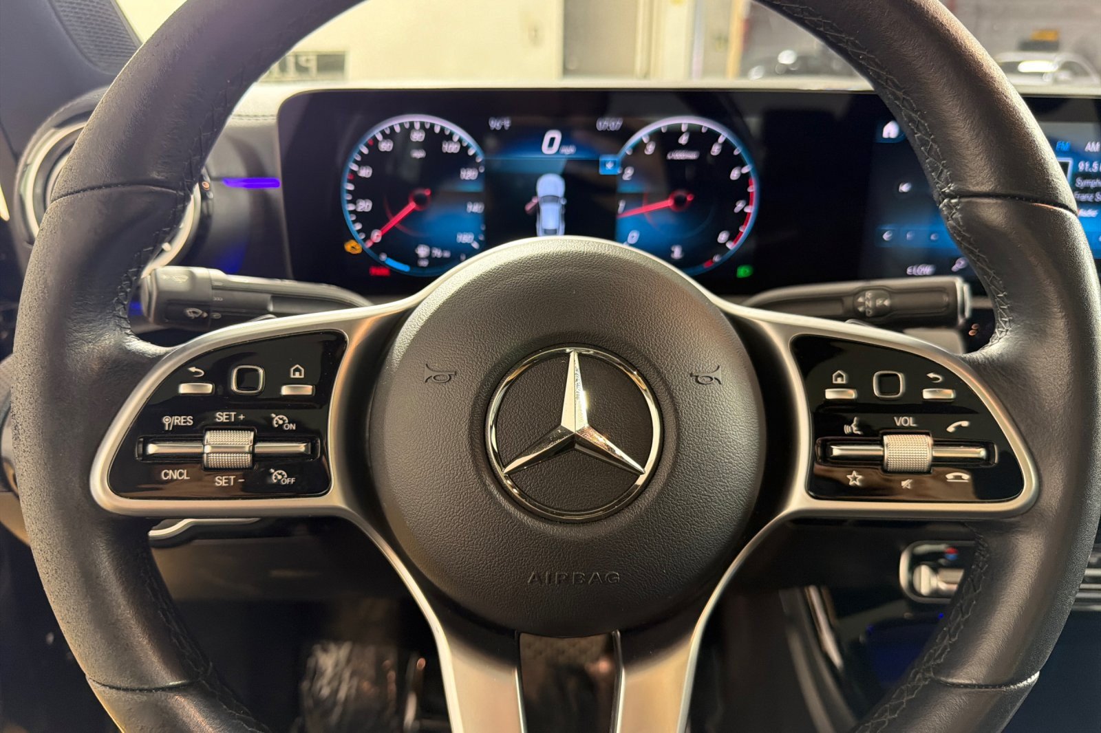 Used 2022 Mercedes-Benz CLA 250 image 21