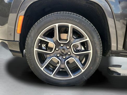 New 2025 Jeep Wagoneer Series III w/ Quick Order Package 25C Super image 34