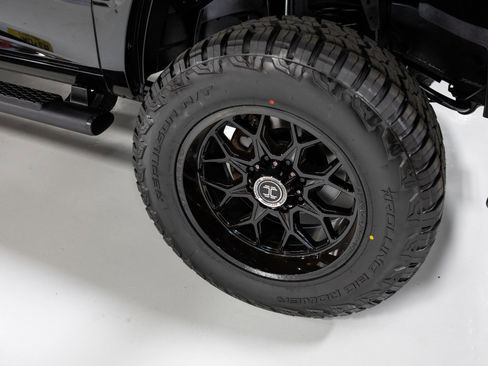 Used 2015 RAM 2500 Tradesman w/ Popular Equipment Group AWD/4WD image 32