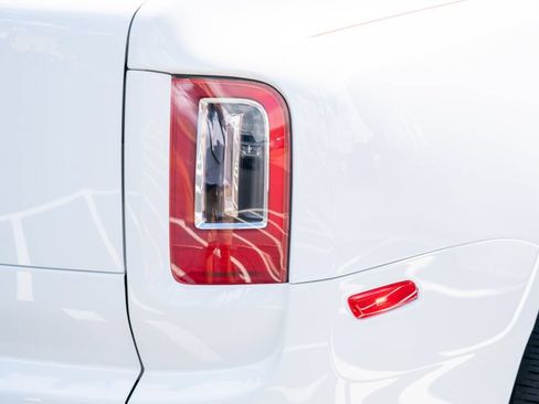 Used 2022 Rolls-Royce Cullinan AWD/4WD image 13