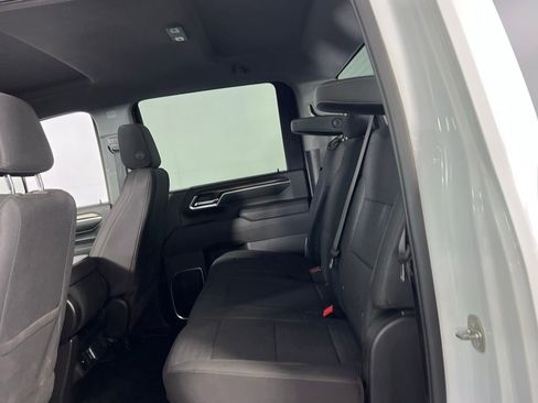 Used 2024 Chevrolet Silverado 3500 LT image 29