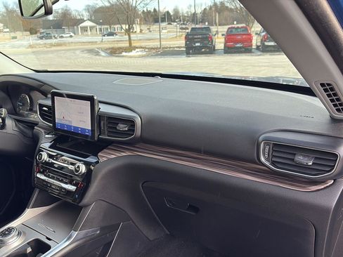 Used 2021 Ford Explorer Limited w/ Class III Trailer Tow Package image 22