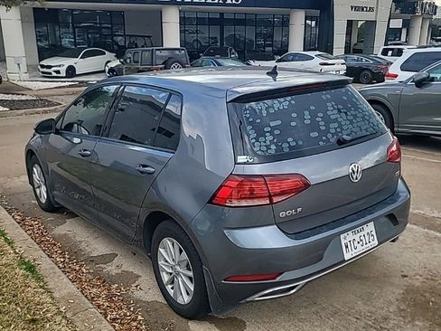 Used 2018 Volkswagen Golf S image 3