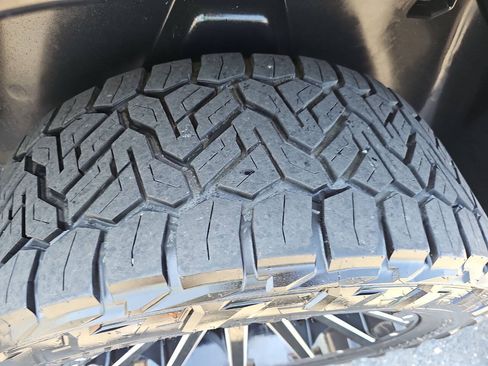 Used 2015 RAM 1500 ST w/ SXT Appearance Group AWD/4WD image 7