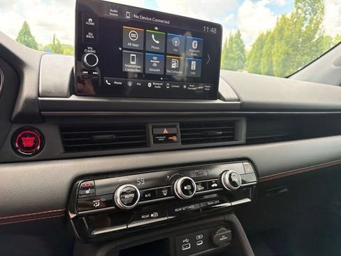 Certified 2025 Honda Pilot TrailSport image 23