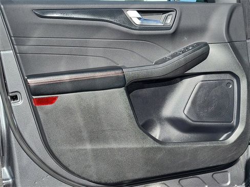 Used 2023 Ford Escape ST-Line image 19