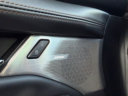 Used 2024 MAZDA MAZDA3 Hatchback w/Premium Plus Pkg image 20