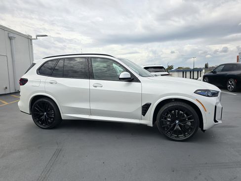 New 2026 BMW X5 xDrive40i w/ M Sport Package image 2