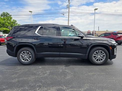 Used 2023 Chevrolet Traverse LT AWD/4WD image 4