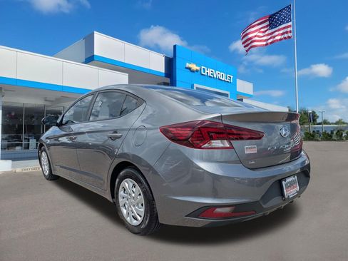 Used 2019 Hyundai Elantra SE FWD image 5