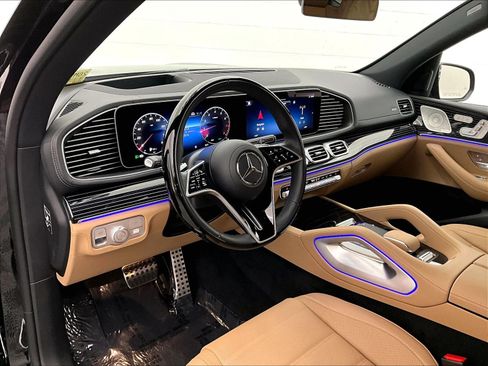 Used 2026 Mercedes-Benz GLS 580 4MATIC image 19
