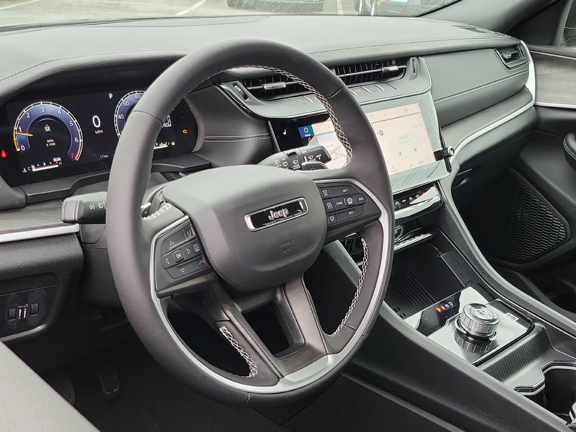 New 2026 Jeep Grand Cherokee Altitude RWD image 3