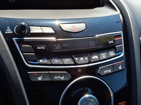 Used 2024 Acura RDX SH-AWD image 16