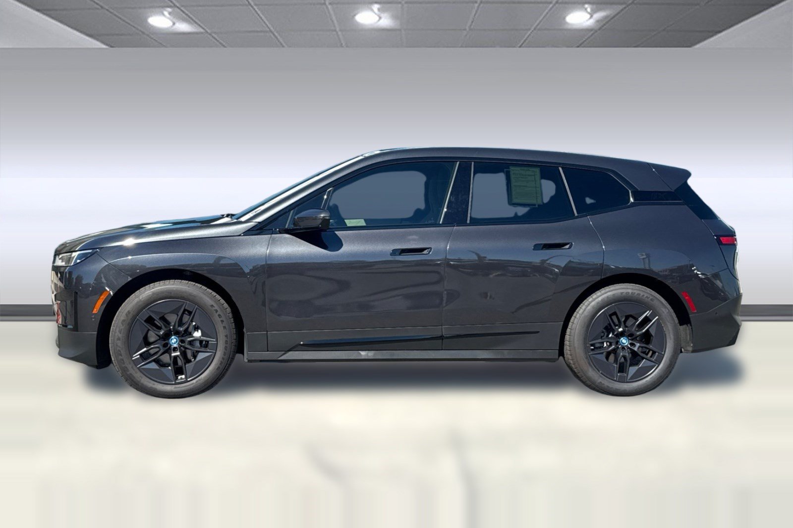 Certified 2024 BMW iX xDrive50 w/ Convenience Package AWD/4WD image 2