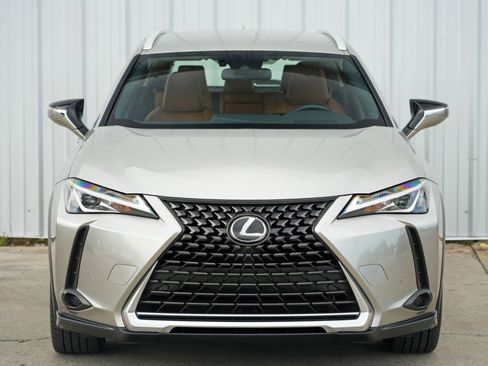 Used 2021 Lexus UX 200 image 43