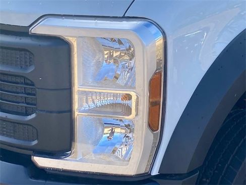 New 2026 Ford F550 4x4 Crew Cab Super Duty image 4