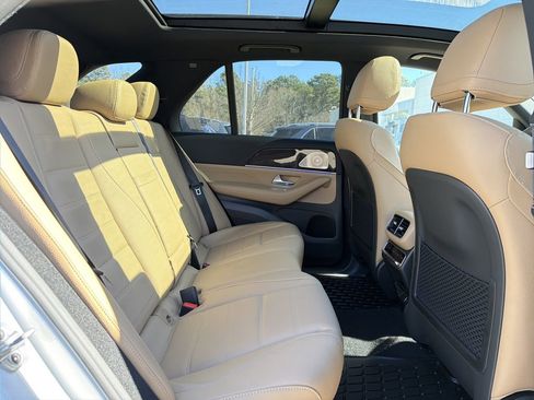 New 2026 Mercedes-Benz GLE 450 4MATIC image 17
