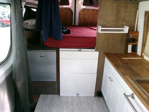 Used 2011 Mercedes-Benz Sprinter 2500 image 14