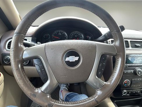 Used 2013 Chevrolet Avalanche LT w/ All-Star Edition image 8