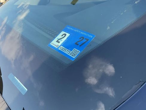 Used 2015 Jeep Grand Cherokee Limited w/ Luxury Group II image 18