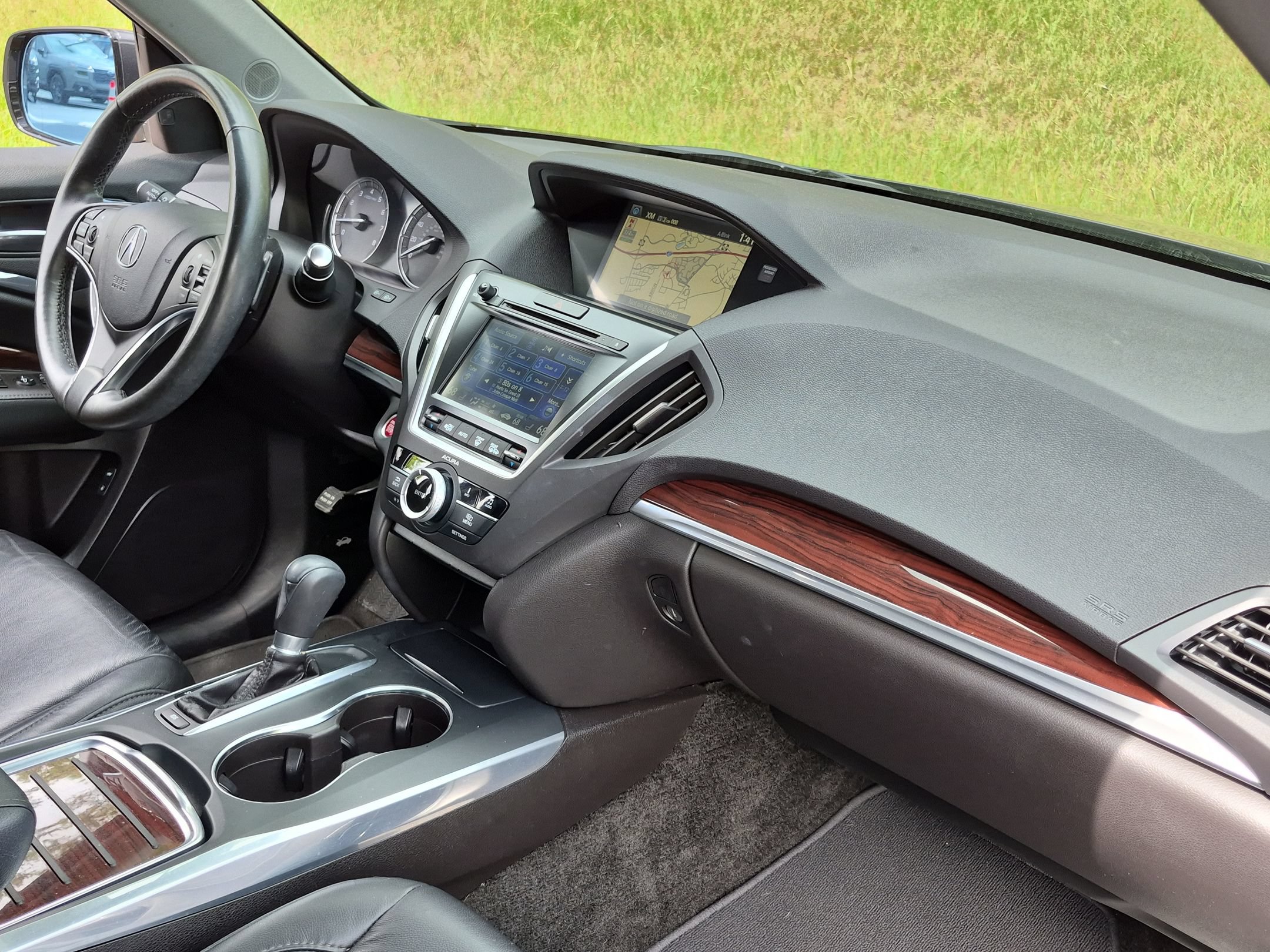 Used 2015 Acura MDX w/ Technology Package AWD/4WD image 24