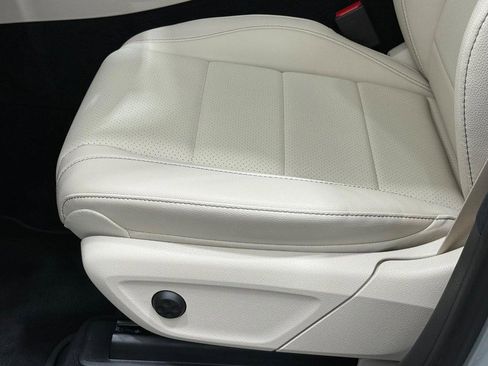 Certified 2024 Mercedes-Benz GLE 350 4MATIC image 19