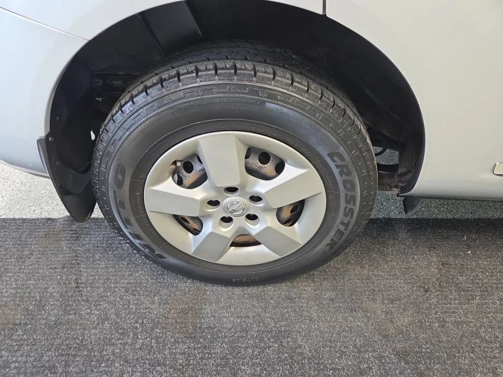 Used 2015 Nissan Rogue S FWD image 11