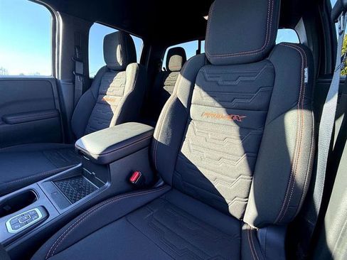 Used 2026 Nissan Frontier PRO-4X w/ Pro-4x Convenience Package image 17