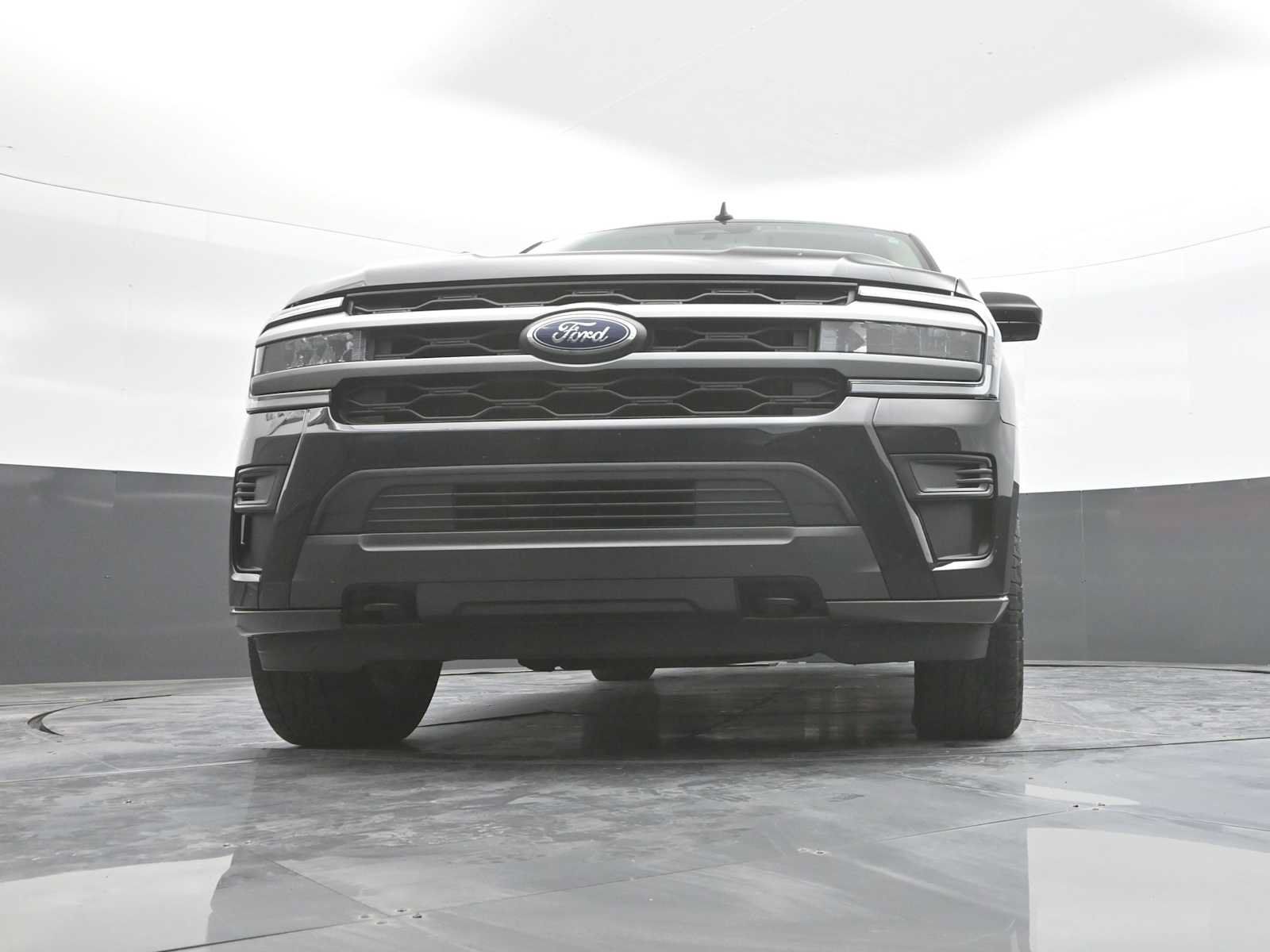 Used 2023 Ford Expedition Max XLT AWD/4WD image 48