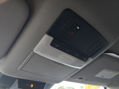 Used 2023 Nissan Rogue SV image 23