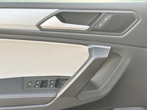 Used 2024 Volkswagen Tiguan S image 20