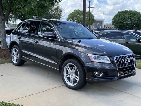 Used 2017 Audi Q5 2.0T Premium Plus AWD/4WD image 2