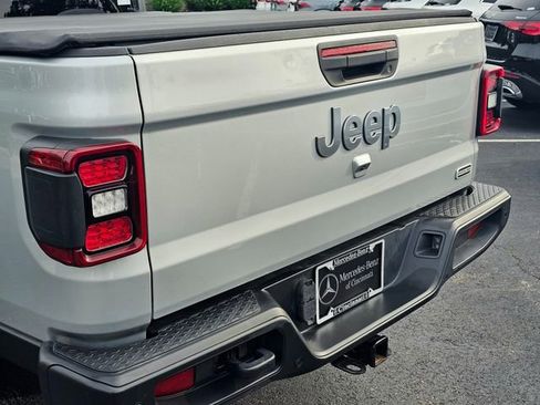 Used 2022 Jeep Gladiator Overland w/ Popular Equipment Package AWD/4WD image 14