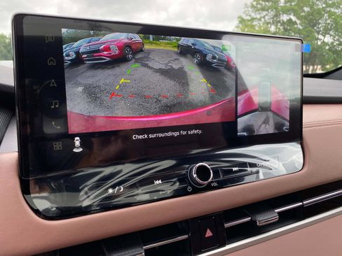 New 2025 Mitsubishi Outlander SEL image 13