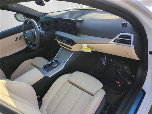 Used 2026 BMW 330i Sedan w/ Convenience Package RWD image 23