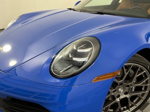 Certified 2025 Porsche 911 Carrera RWD image 11