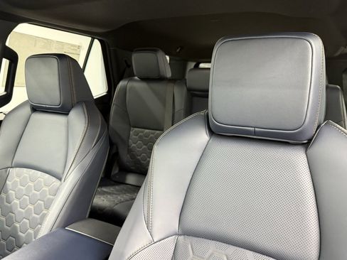 New 2025 Toyota 4Runner 4WD image 17