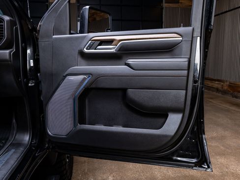 Used 2024 Chevrolet Silverado 3500 High Country w/ High Country Premium Package AWD/4WD image 37